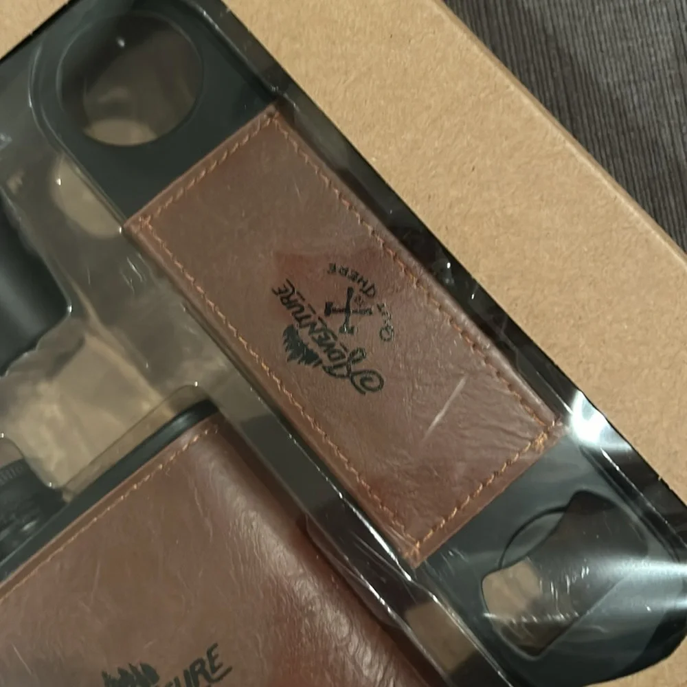 Deluxe Flask Gift Set NEW 4pieces
